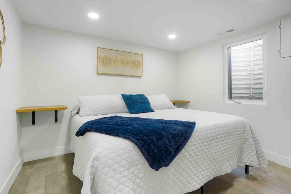 Вилла Sleeps 16 - 15 Min/Downtown, 10 Min/Medical Center Аврора Экстерьер фото